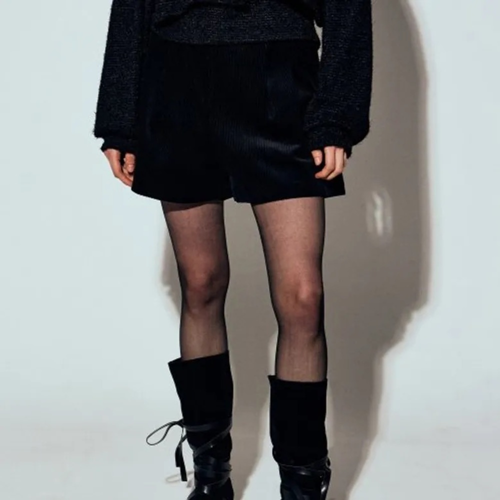 MUSINSA Black Corduroy Shorts